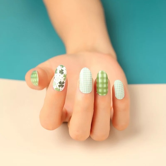 6 sheets for $20 Nail Wrap - Picture 3 of 8